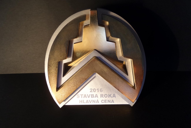 Novinky / Ocenenie - Hlavná cena STAVBA ROKA 2016 za polyfunkčný