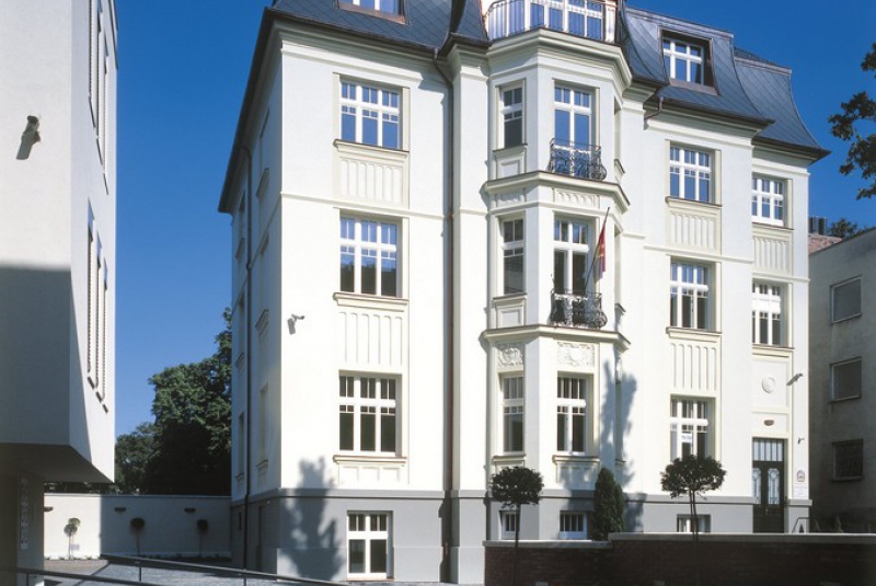Adaptácia objektov na ul. M. R. Štefánika č. 6 a 6a, Bratislava